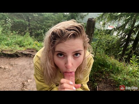 ❤️ Une fille avale du sperme après une fellation publique - Eva Elfi ❤❌ Porno juste at fr.123sex.ru ❤